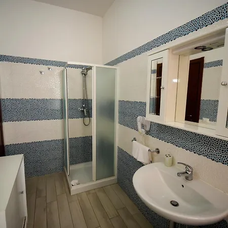 Vivi Salento - Scala Di Furno Apartment *